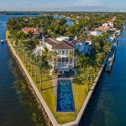 Coral Gables waterfront peninsula estate with private dock, reportedly under contract to The Weeknd